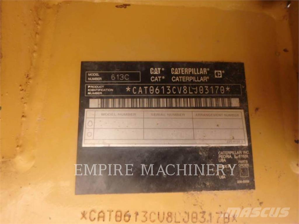 CAT 613C Скрепери
