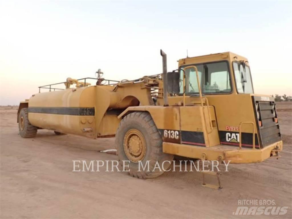 CAT 613C WW Цистерни за вода
