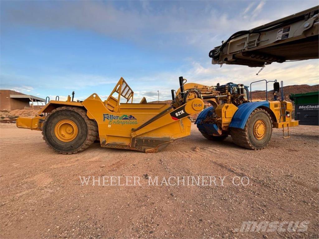 CAT 621K Скрепери
