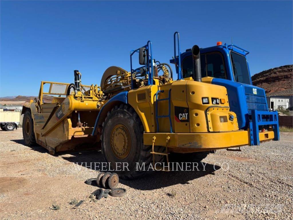 CAT 621K Скрепери
