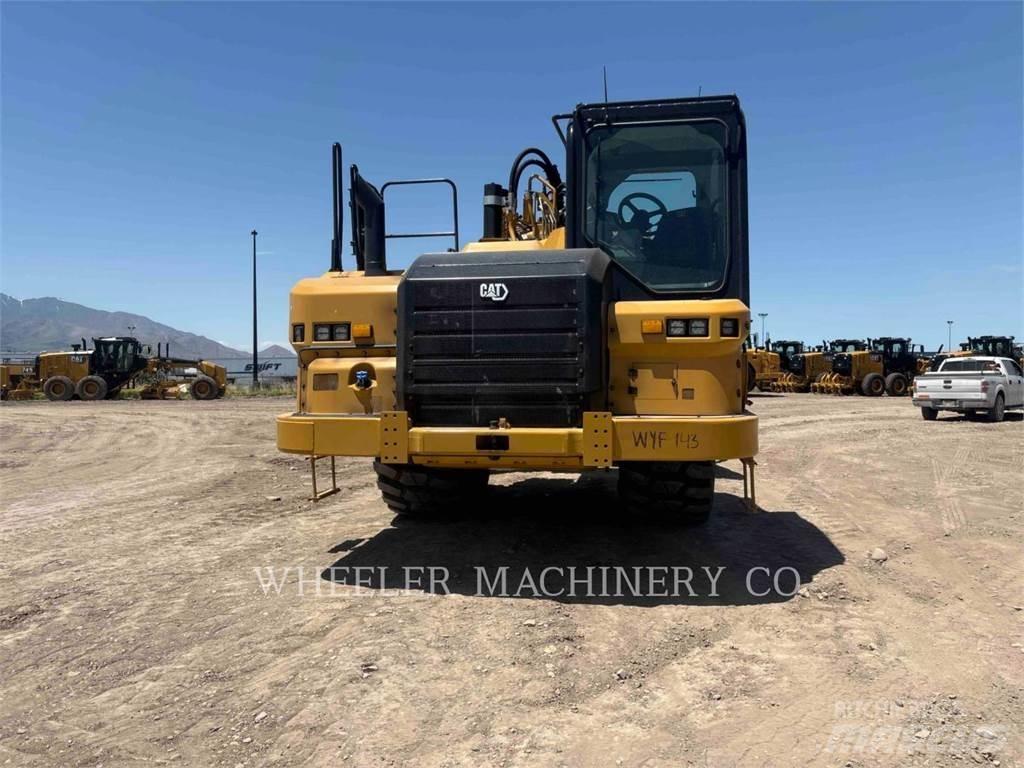 CAT 623 Скрепери
