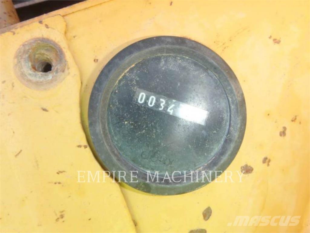 CAT 623E Скрепери
