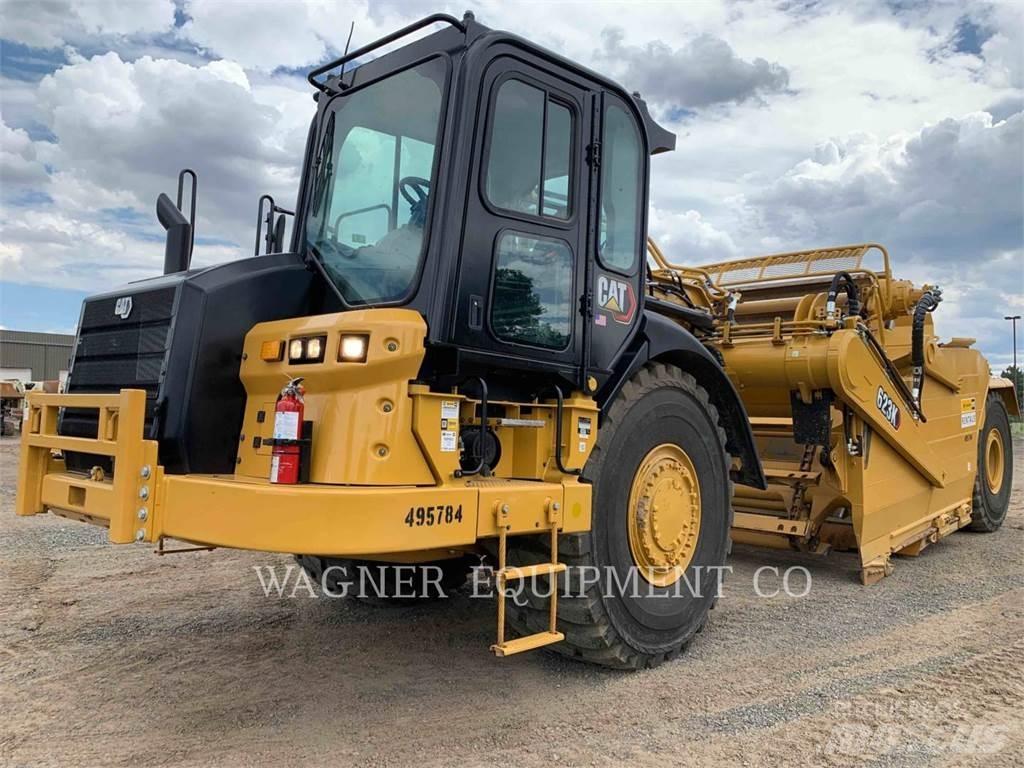 CAT 623K Скрепери
