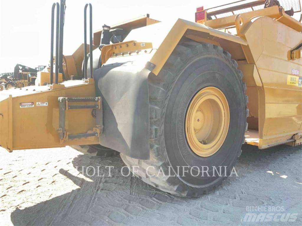 CAT 623K Скрепери
