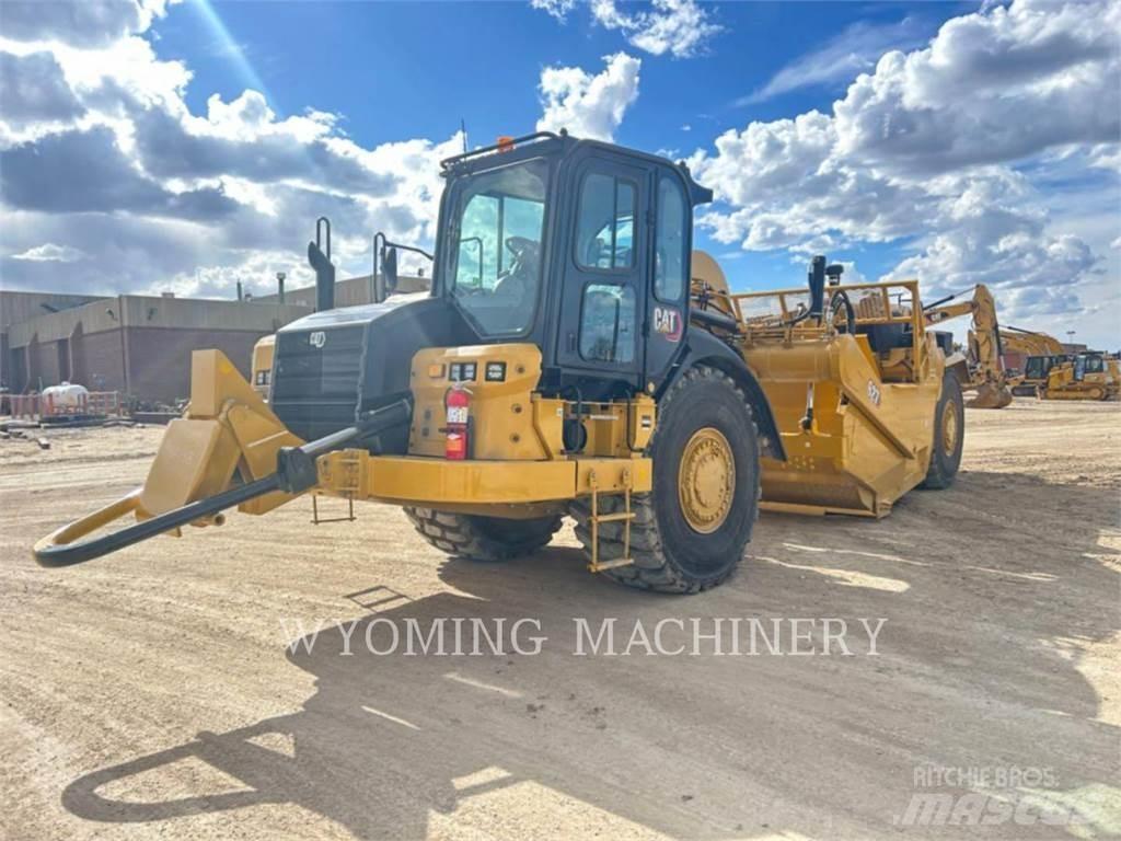 CAT 627 Скрепери
