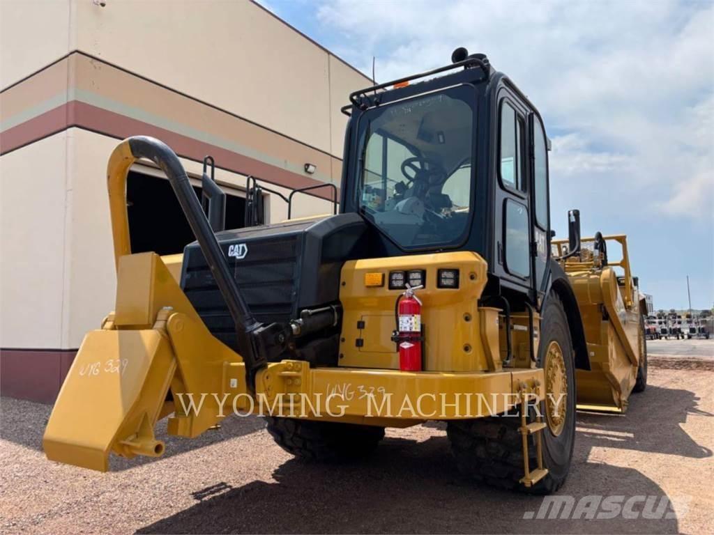 CAT 627 Скрепери
