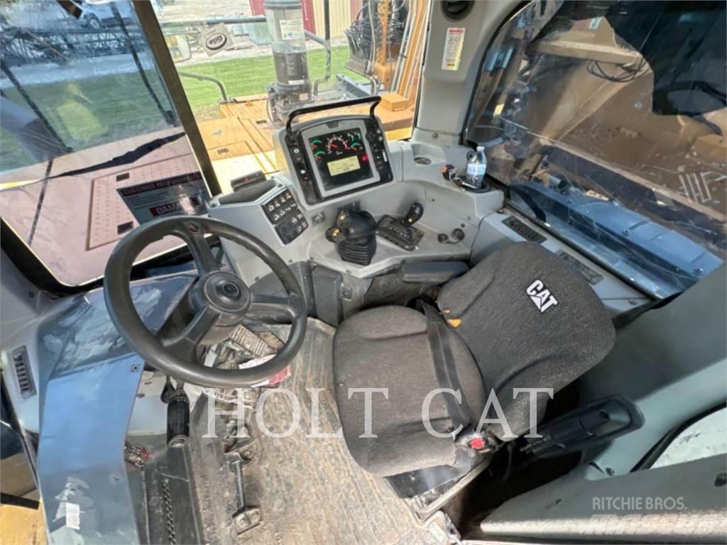 CAT 631K Скрепери
