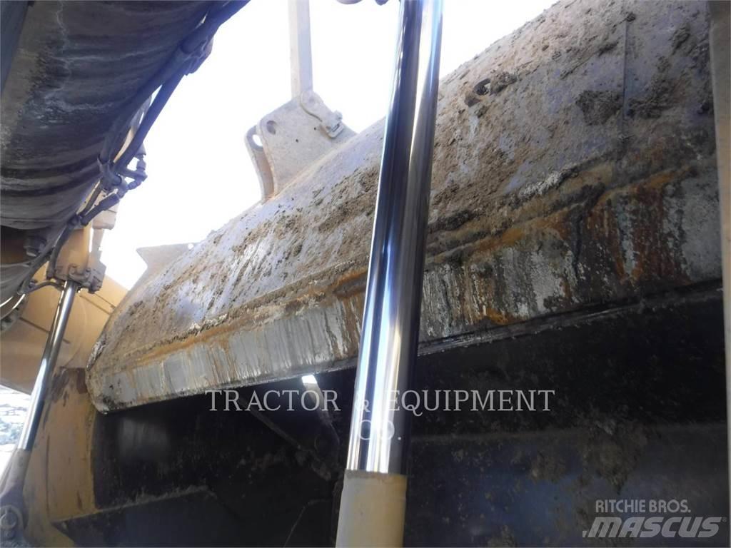 CAT 637G Скрепери
