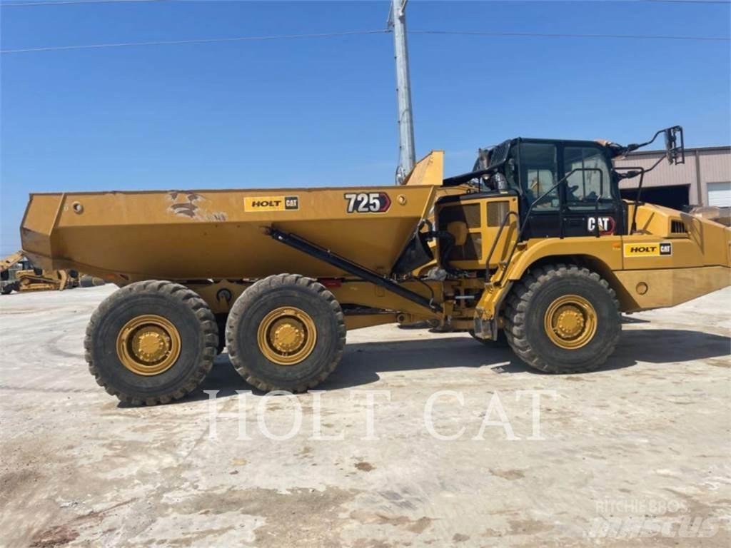 CAT 725 Дъмпери/моторни превозни средства