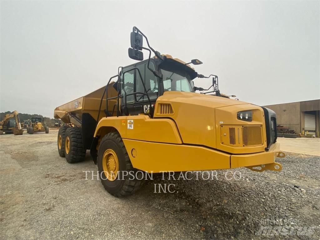 CAT 725 Дъмпери/моторни превозни средства