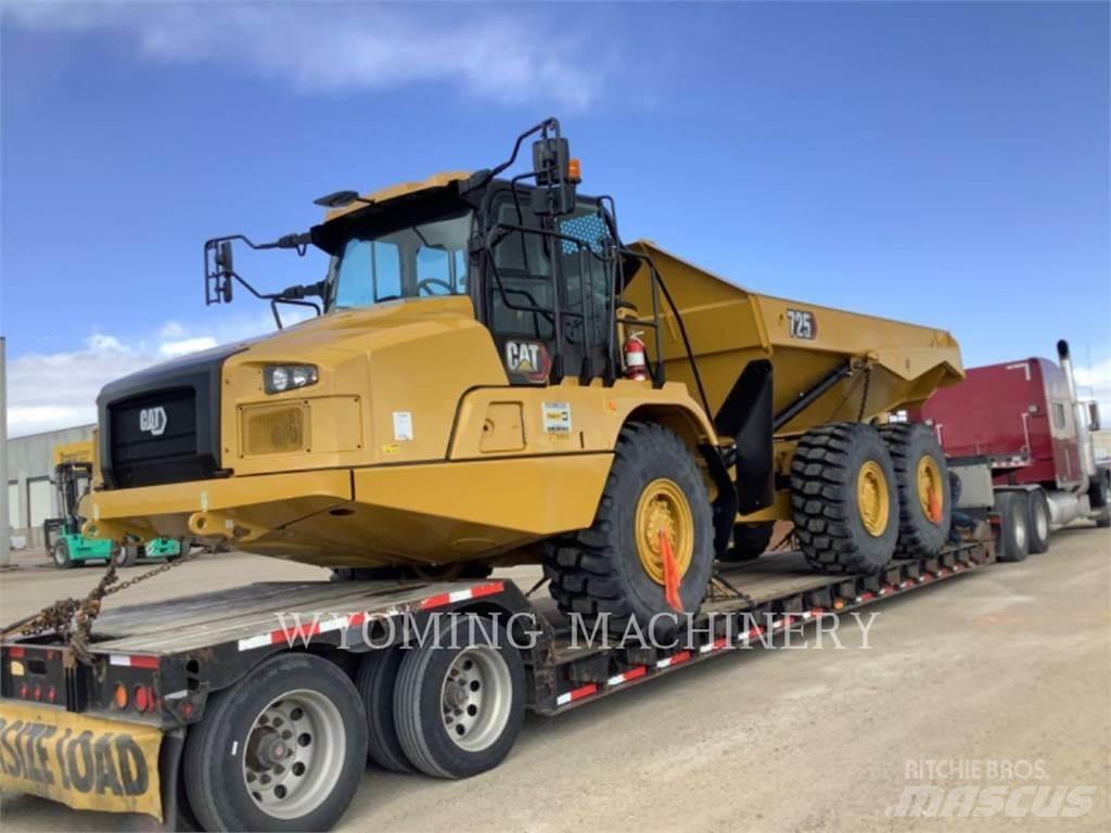 CAT 725 Дъмпери/моторни превозни средства