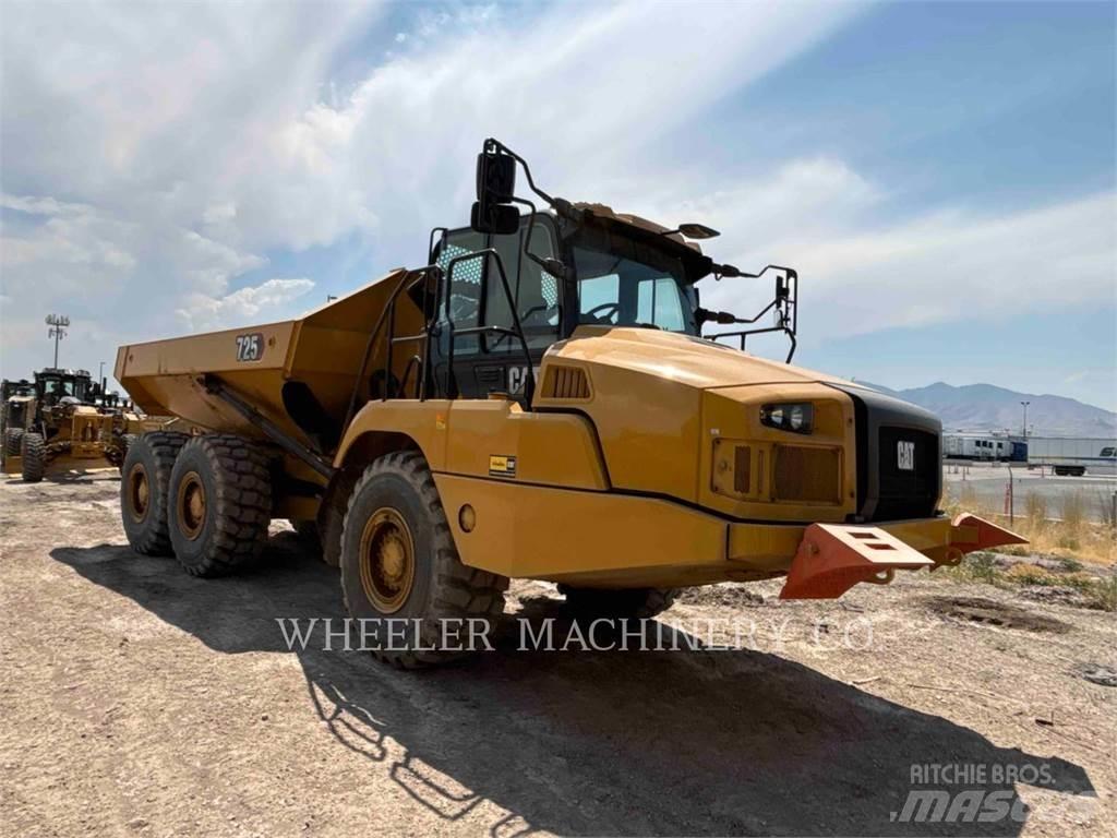 CAT 725 Дъмпери/моторни превозни средства