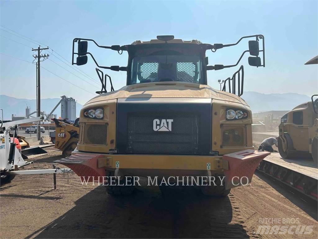 CAT 725 Дъмпери/моторни превозни средства