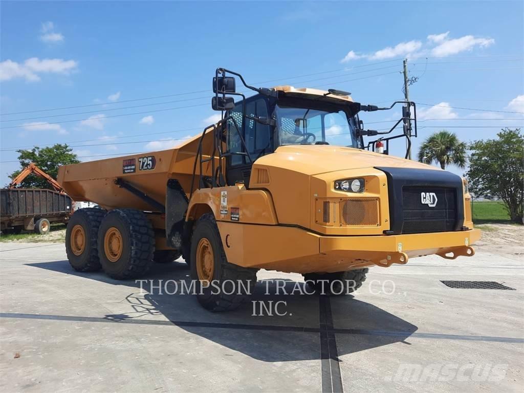 CAT 725 Дъмпери/моторни превозни средства