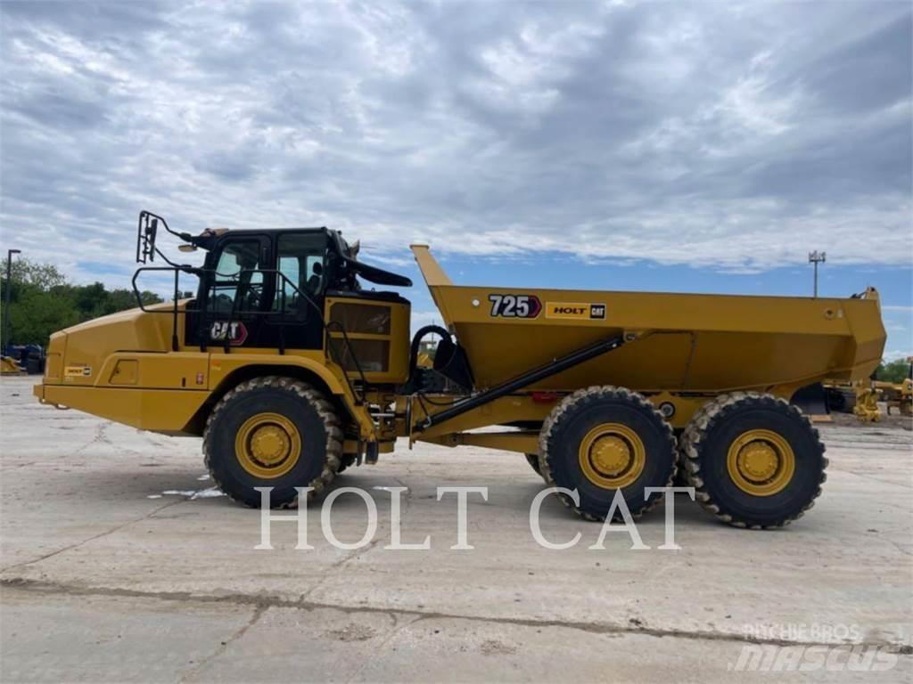 CAT 725 Дъмпери/моторни превозни средства