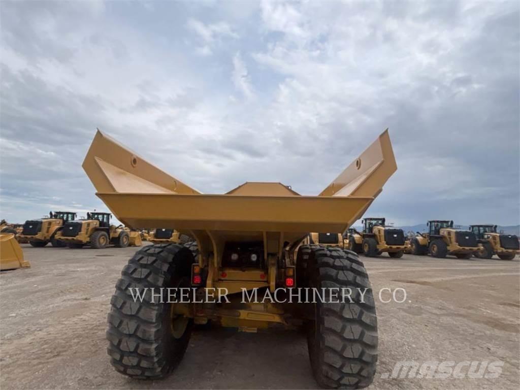 CAT 725 Дъмпери/моторни превозни средства