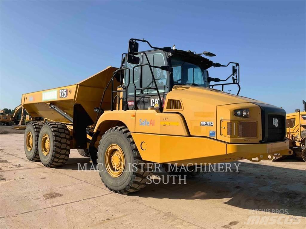 CAT 725 Дъмпери/моторни превозни средства