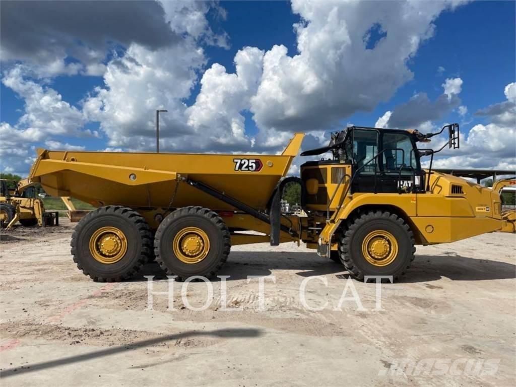 CAT 725 Дъмпери/моторни превозни средства