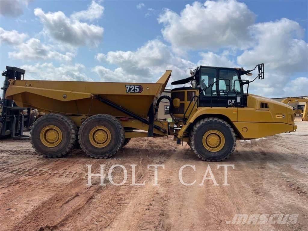 CAT 725 Дъмпери/моторни превозни средства