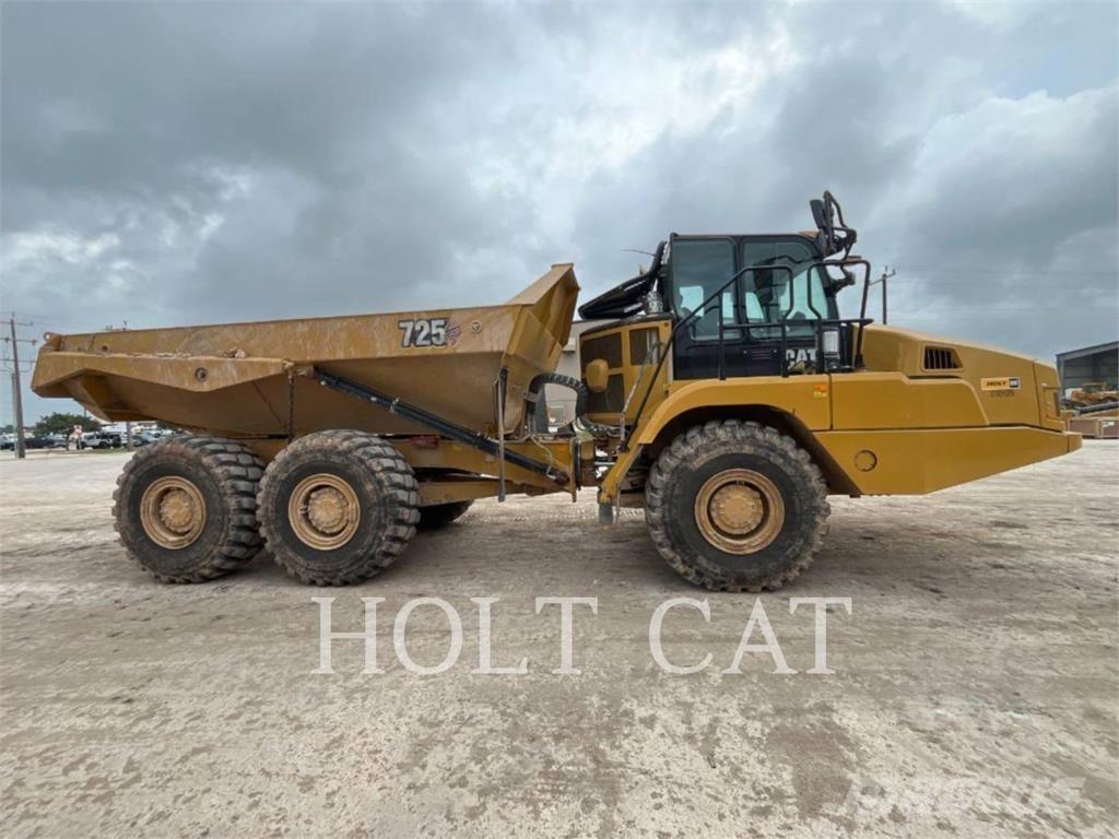 CAT 725 Дъмпери/моторни превозни средства