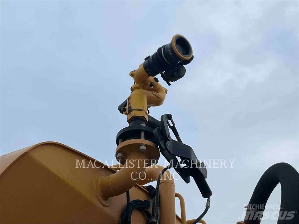 CAT 725 C 2 Дъмпери/моторни превозни средства