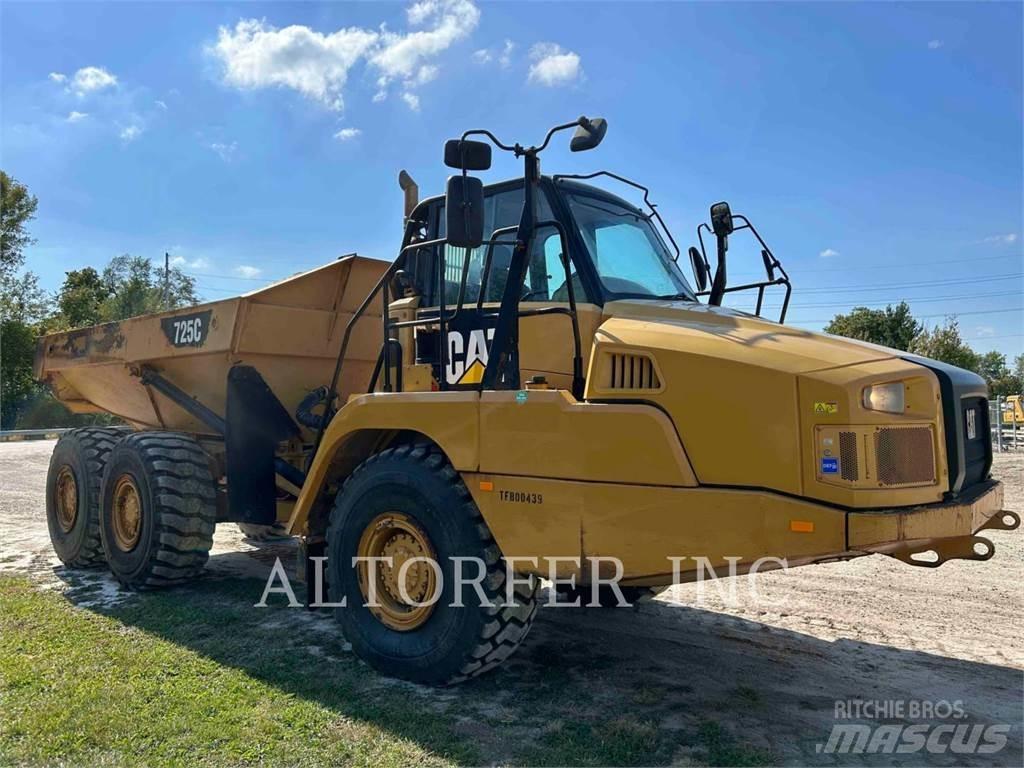 CAT 725C Дъмпери/моторни превозни средства