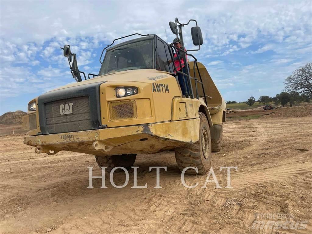 CAT 725C Дъмпери/моторни превозни средства