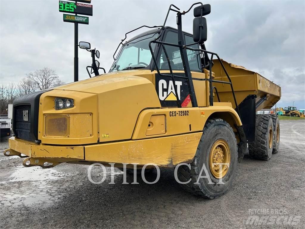 CAT 725C Дъмпери/моторни превозни средства