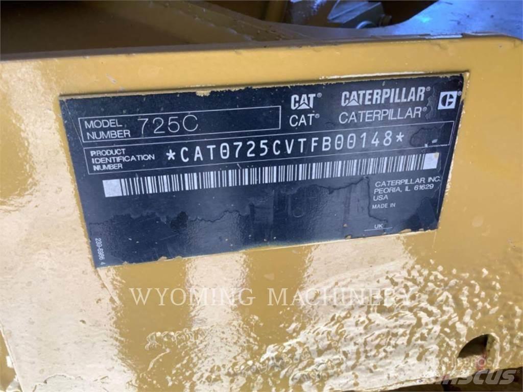CAT 725C Дъмпери/моторни превозни средства
