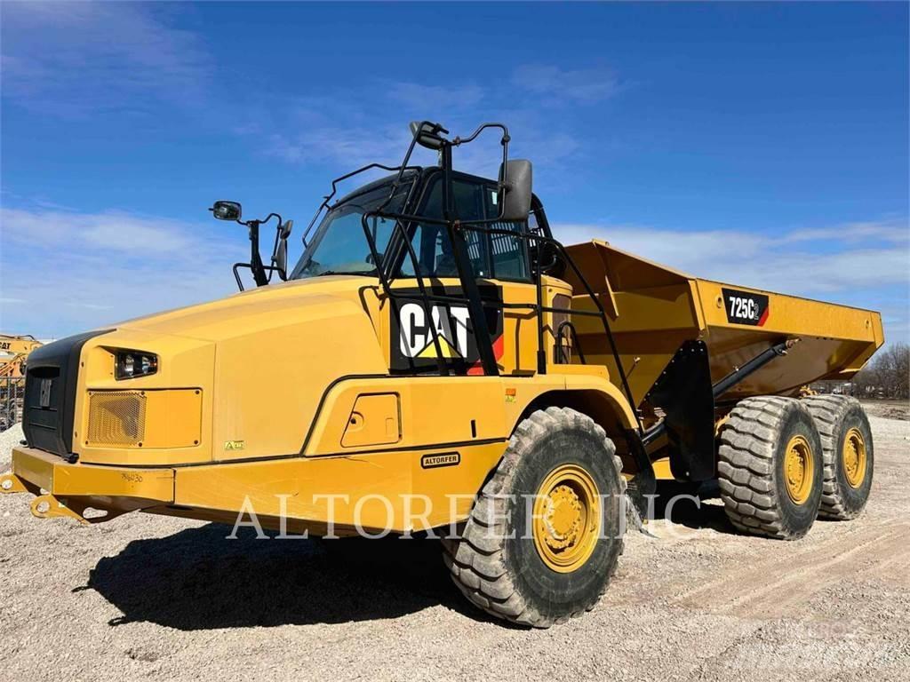 CAT 725C2 Дъмпери/моторни превозни средства