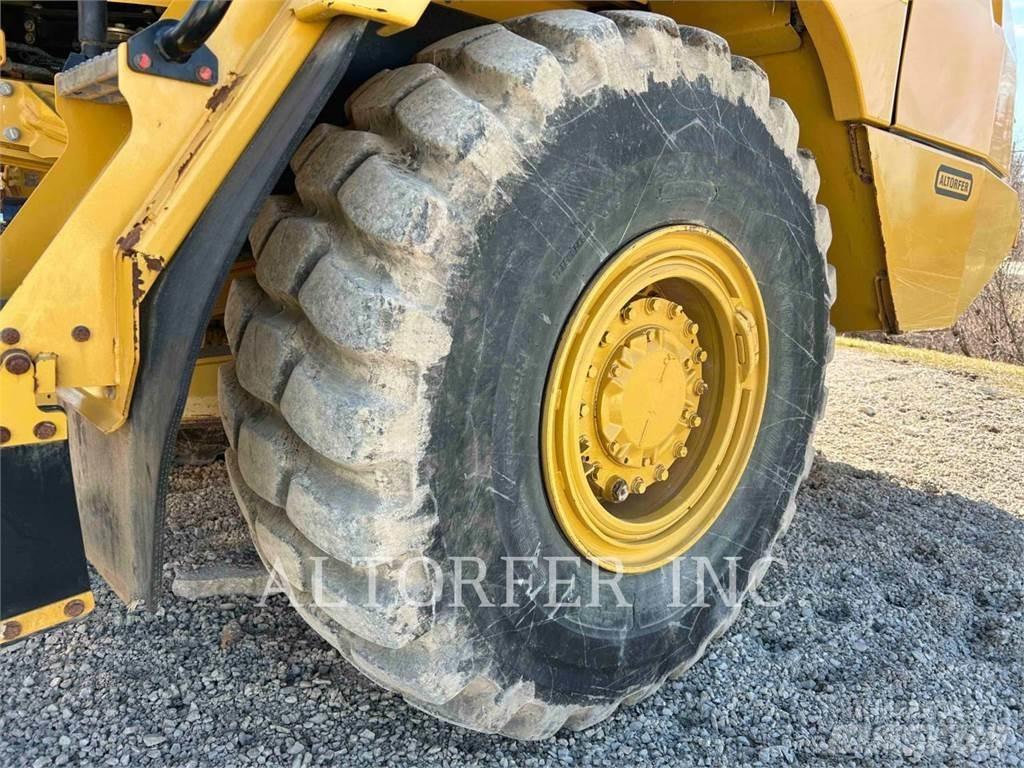 CAT 725C2 Дъмпери/моторни превозни средства
