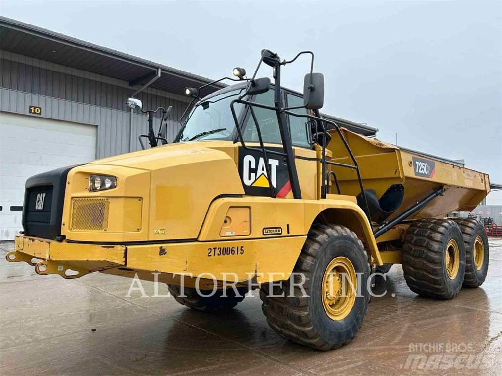 CAT 725C2 Дъмпери/моторни превозни средства