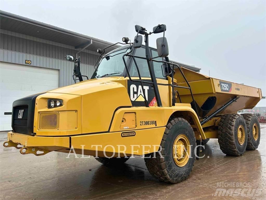 CAT 725C2 Дъмпери/моторни превозни средства