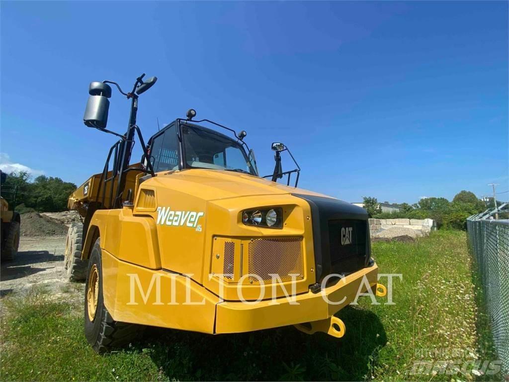 CAT 725C2 Дъмпери/моторни превозни средства