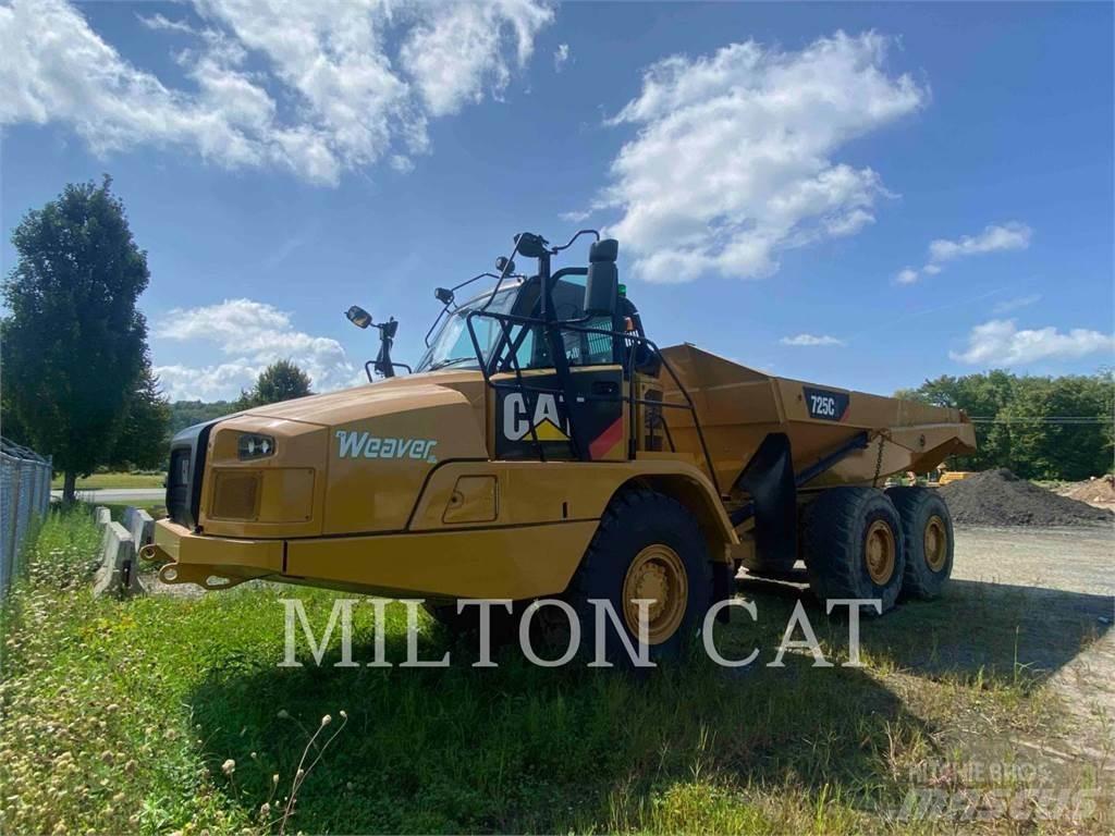 CAT 725C2 Дъмпери/моторни превозни средства
