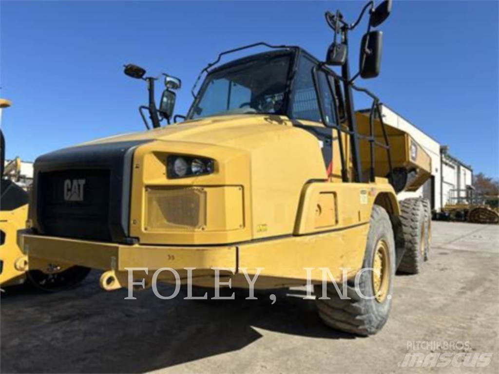 CAT 725C2 Дъмпери/моторни превозни средства