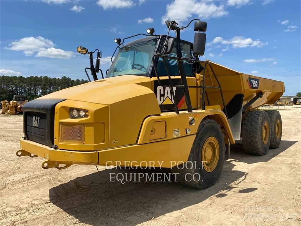 CAT 725C2 Дъмпери/моторни превозни средства