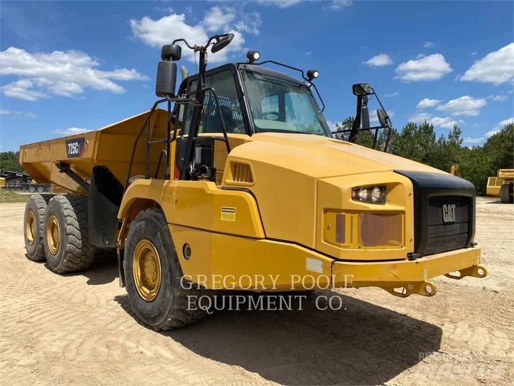 CAT 725C2 Дъмпери/моторни превозни средства