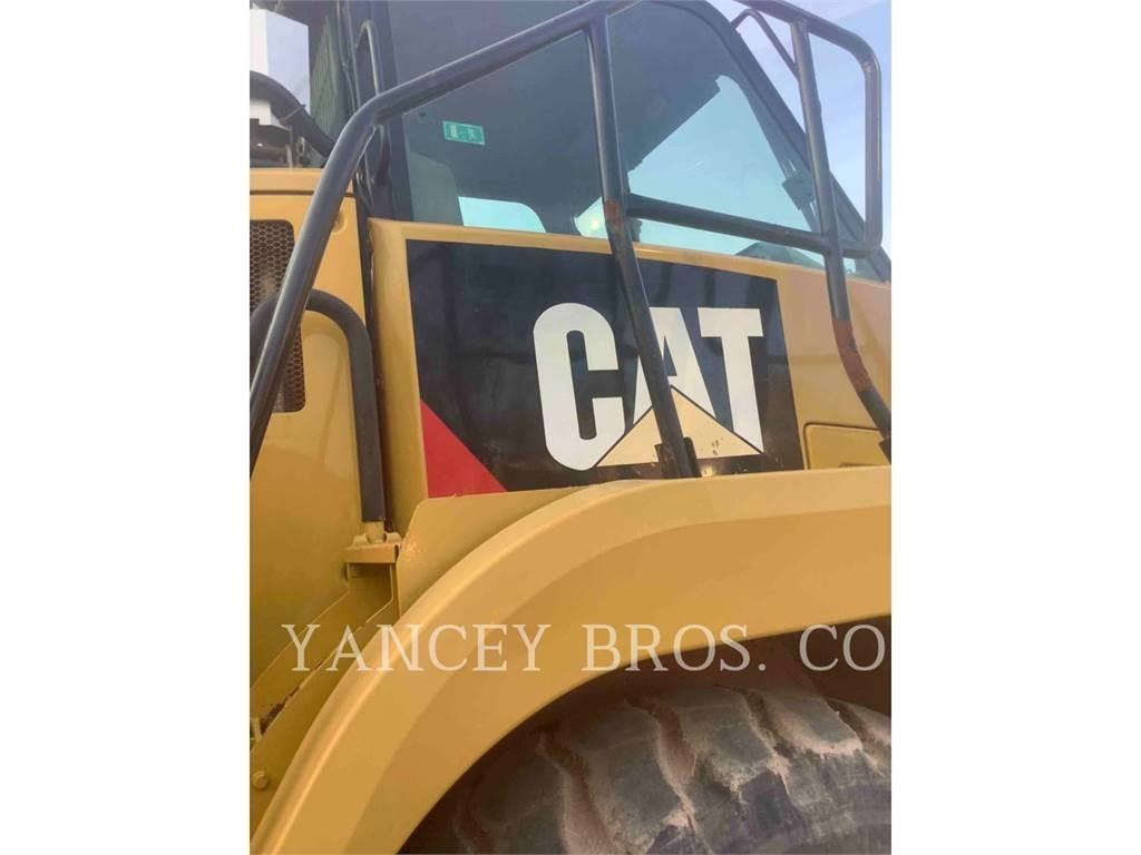 CAT 725C2 Дъмпери/моторни превозни средства