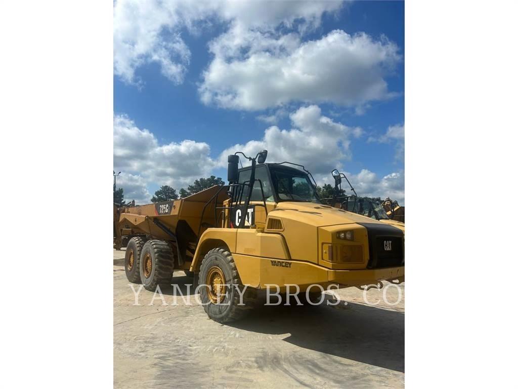 CAT 725C2 Дъмпери/моторни превозни средства
