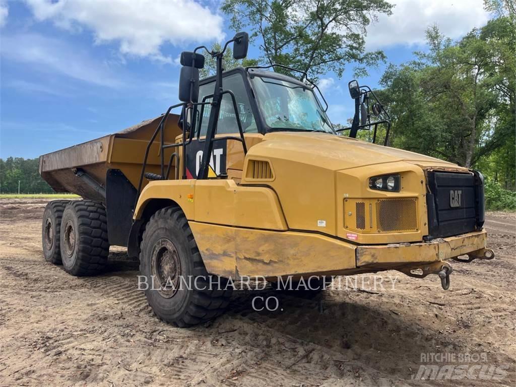 CAT 725C2 Дъмпери/моторни превозни средства