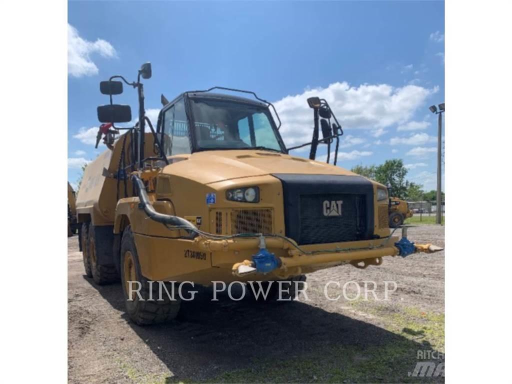 CAT 725C2WW Цистерна