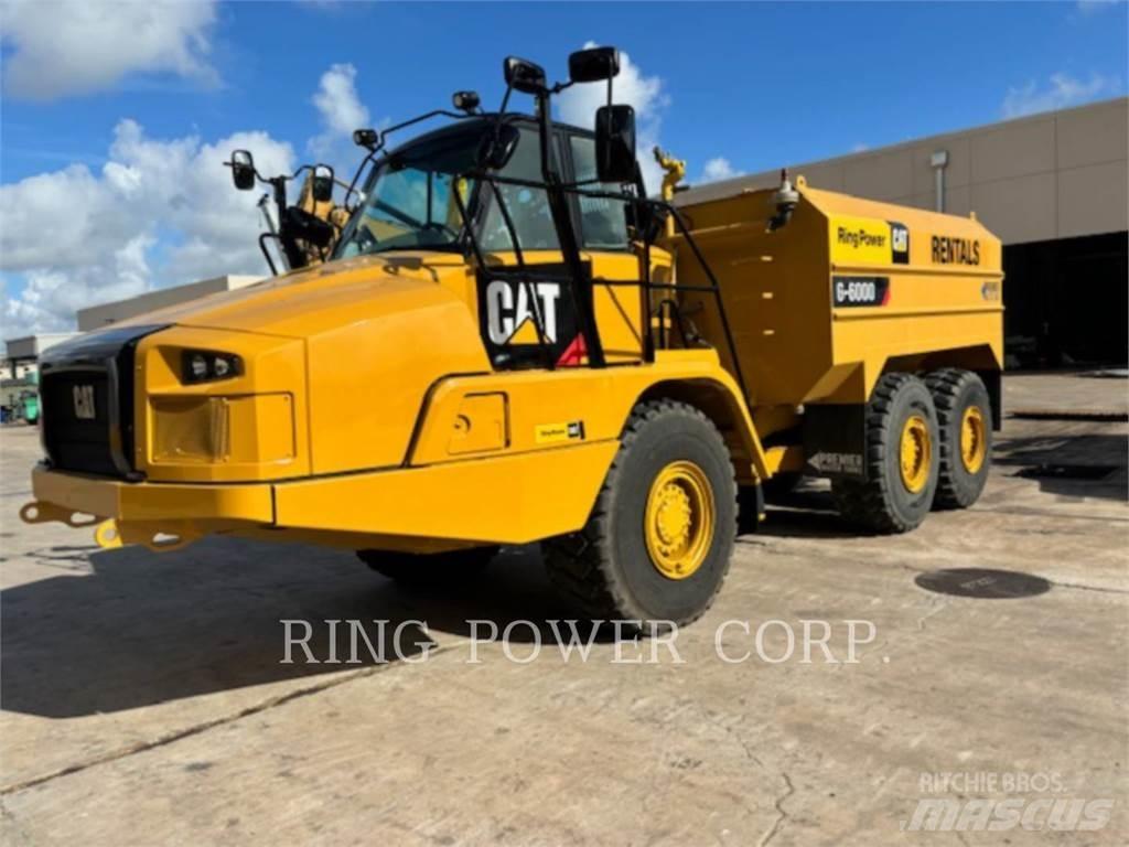 CAT 725CWW Цистерна