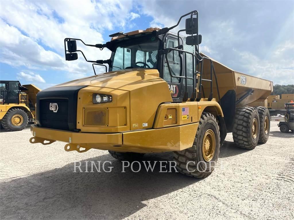 CAT 725WW Цистерна