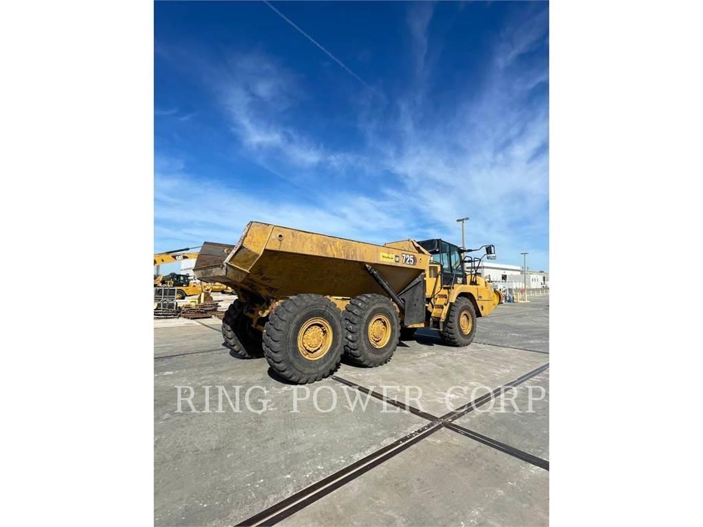 CAT 725WW Цистерна