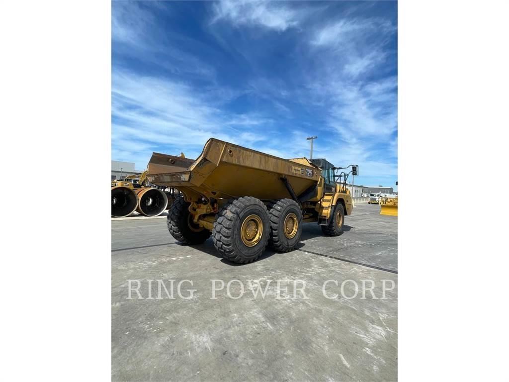 CAT 725WW Цистерна