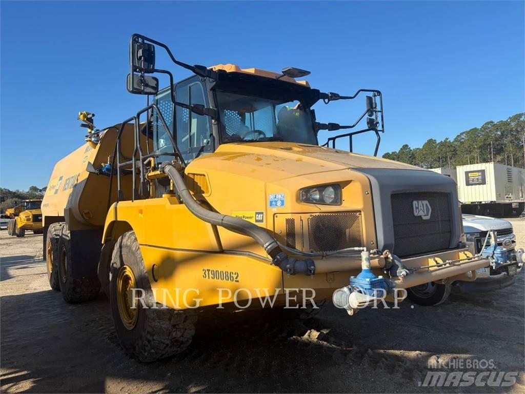 CAT 725WW Цистерна