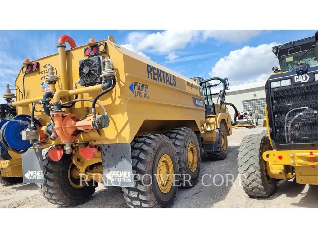 CAT 725WW Цистерна