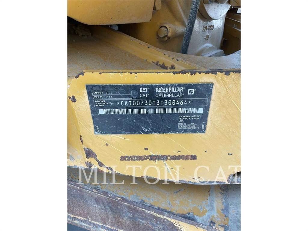 CAT 730 Дъмпери/моторни превозни средства