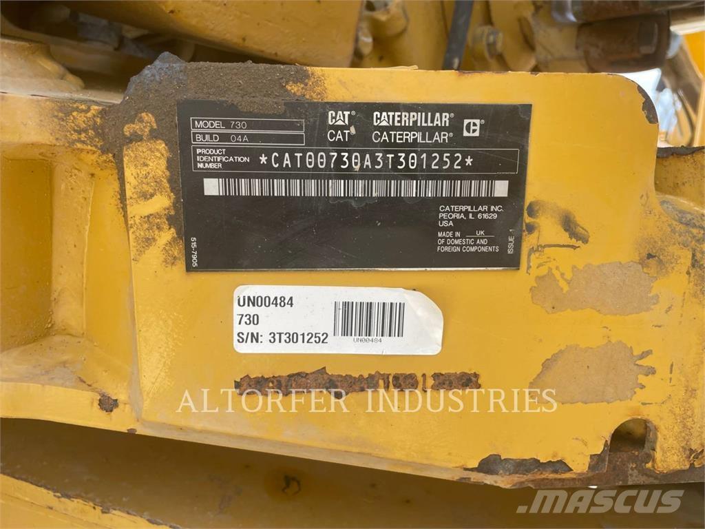 CAT 730 Дъмпери/моторни превозни средства